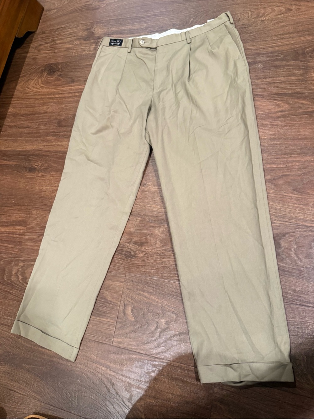 Dockers Men's Khaki Straight-Leg Dress Pants